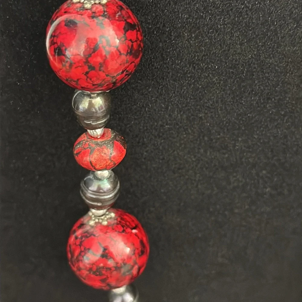 Red w/Black Glass Beads & Black Simulated Pearl Vintage Necklace